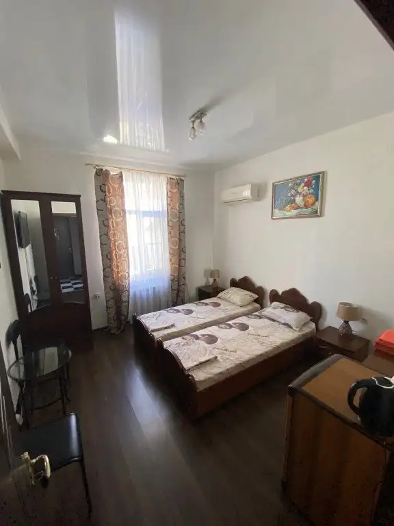 VIP HOUSE