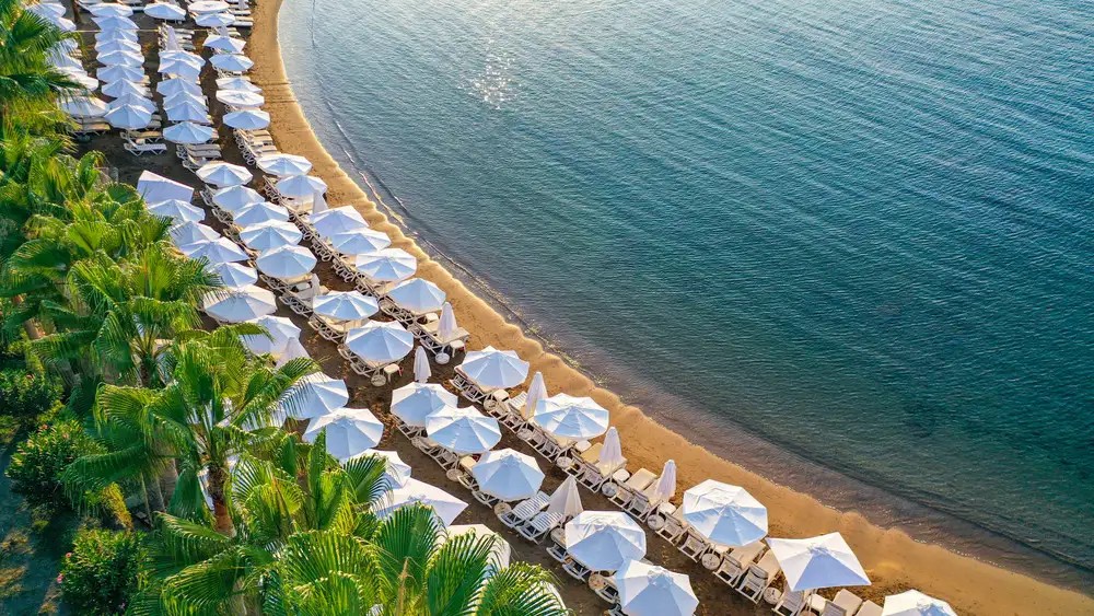 EOS BEACH RESORT (EX. CRYSTAL LAND OF PARADISE)