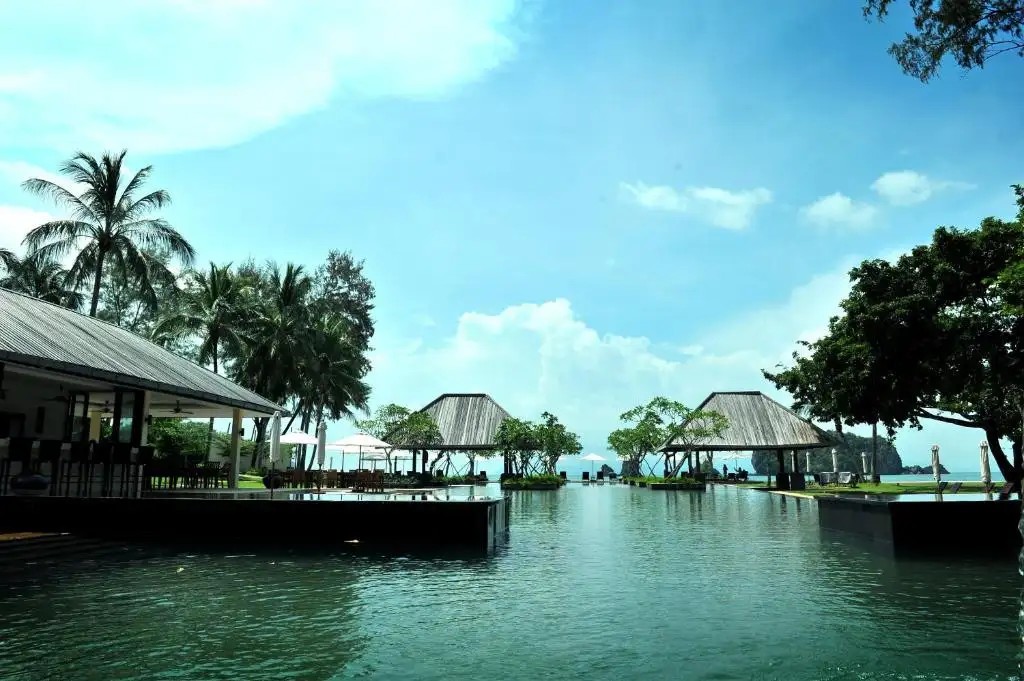 TANJUNG RHU