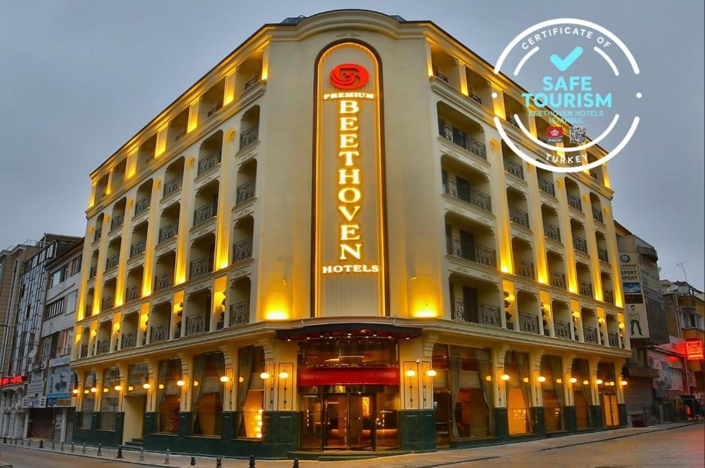BEETHOVEN PREMIUM HOTEL