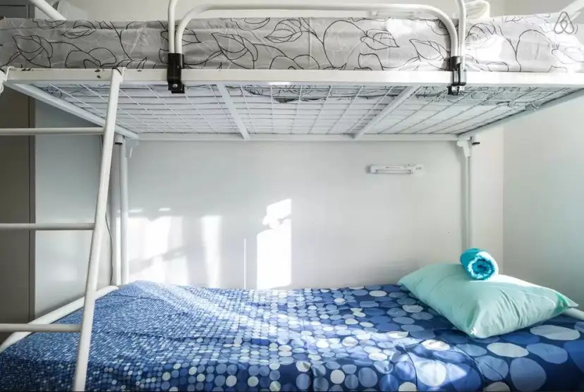 ONLINE HOSTEL