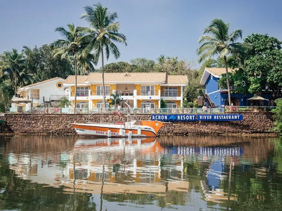 ACRON WATERFRONT RESORT