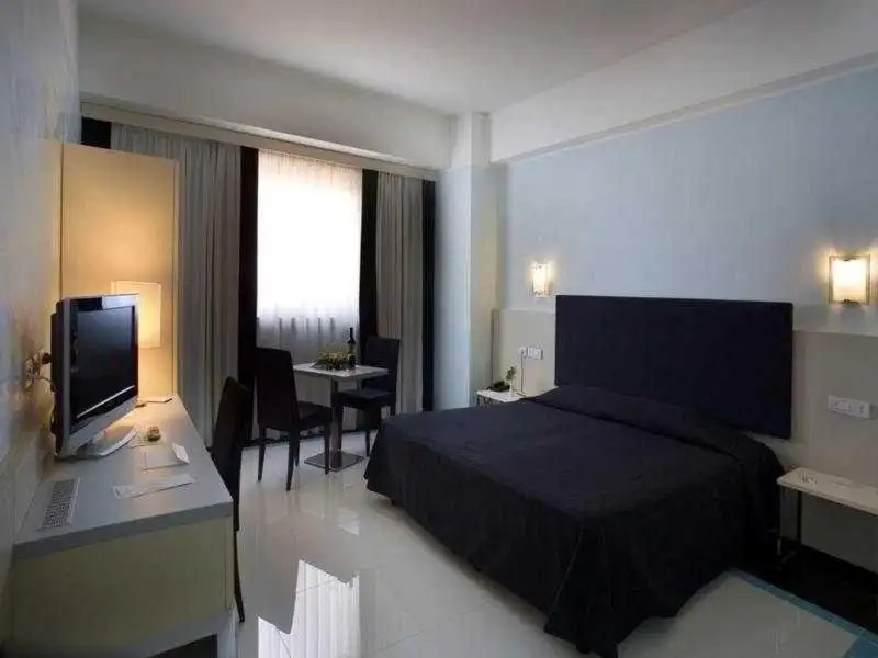 GRAND HOTEL SALERNO