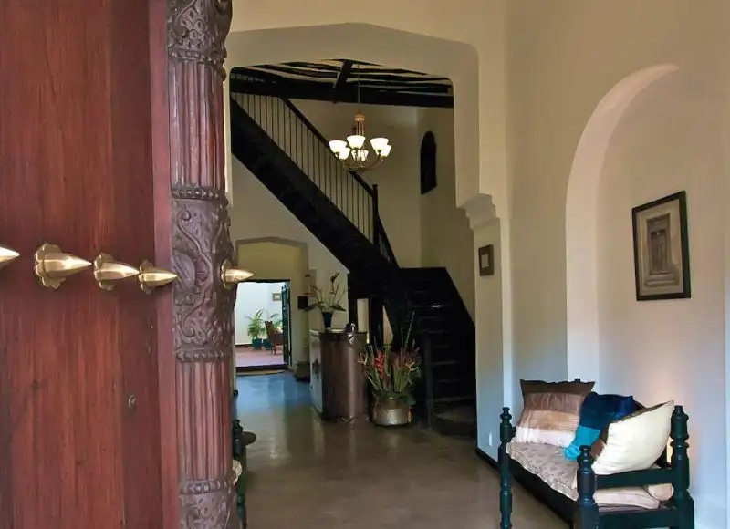 KISIWA HOUSE