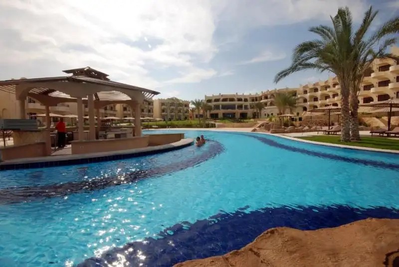LIFE RESORTS CORAL HILLS