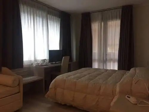 HOSTELLERIE DU CHEVAL BLANC