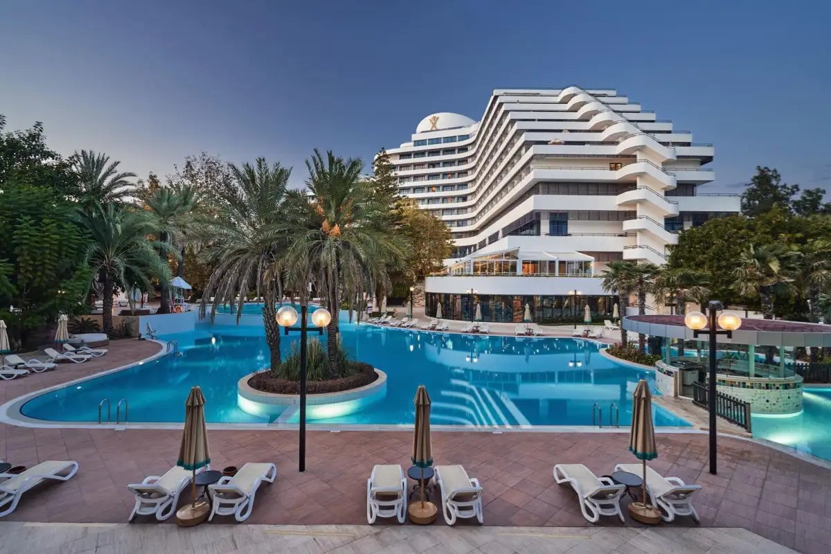 RIXOS DOWNTOWN ANTALYA THE LAND OF LEGENDS FREE ACCESS