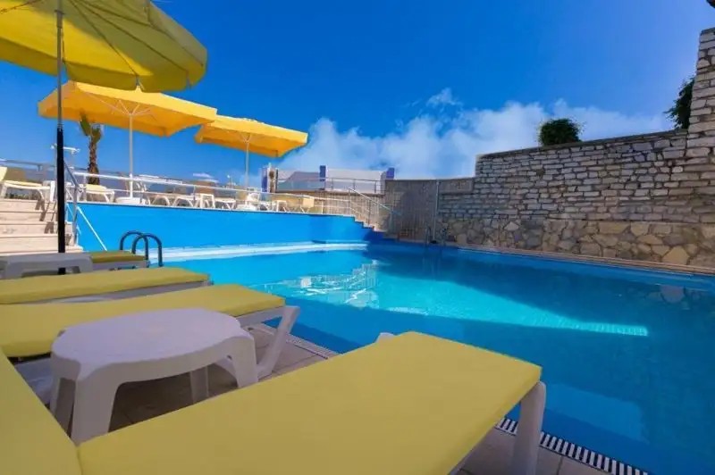 HOLA BODRUM