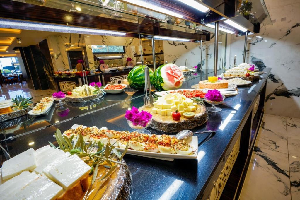 ARSI HOTEL