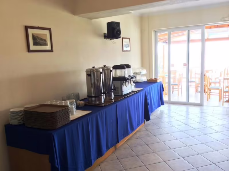 ANDREOLAS BEACH HOTEL