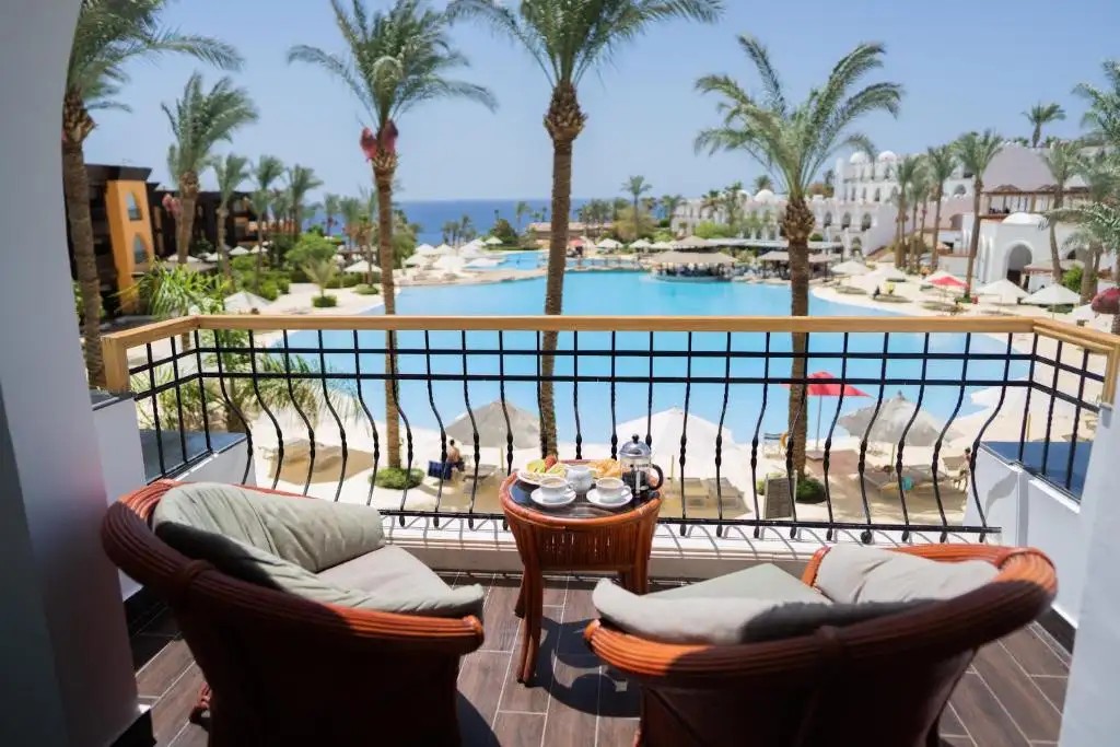 ROYAL SAVOY ADULTS ONLY