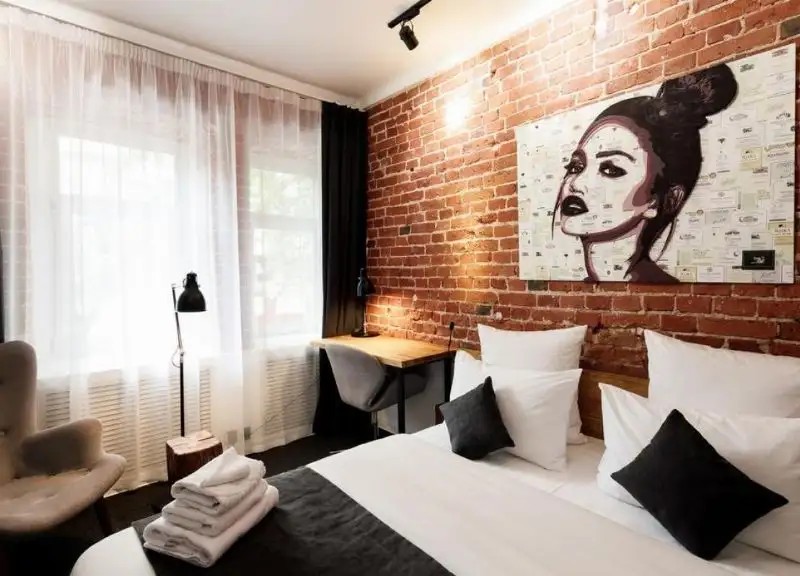 WINEWOOD MOSCOW LOUNGE HOTEL