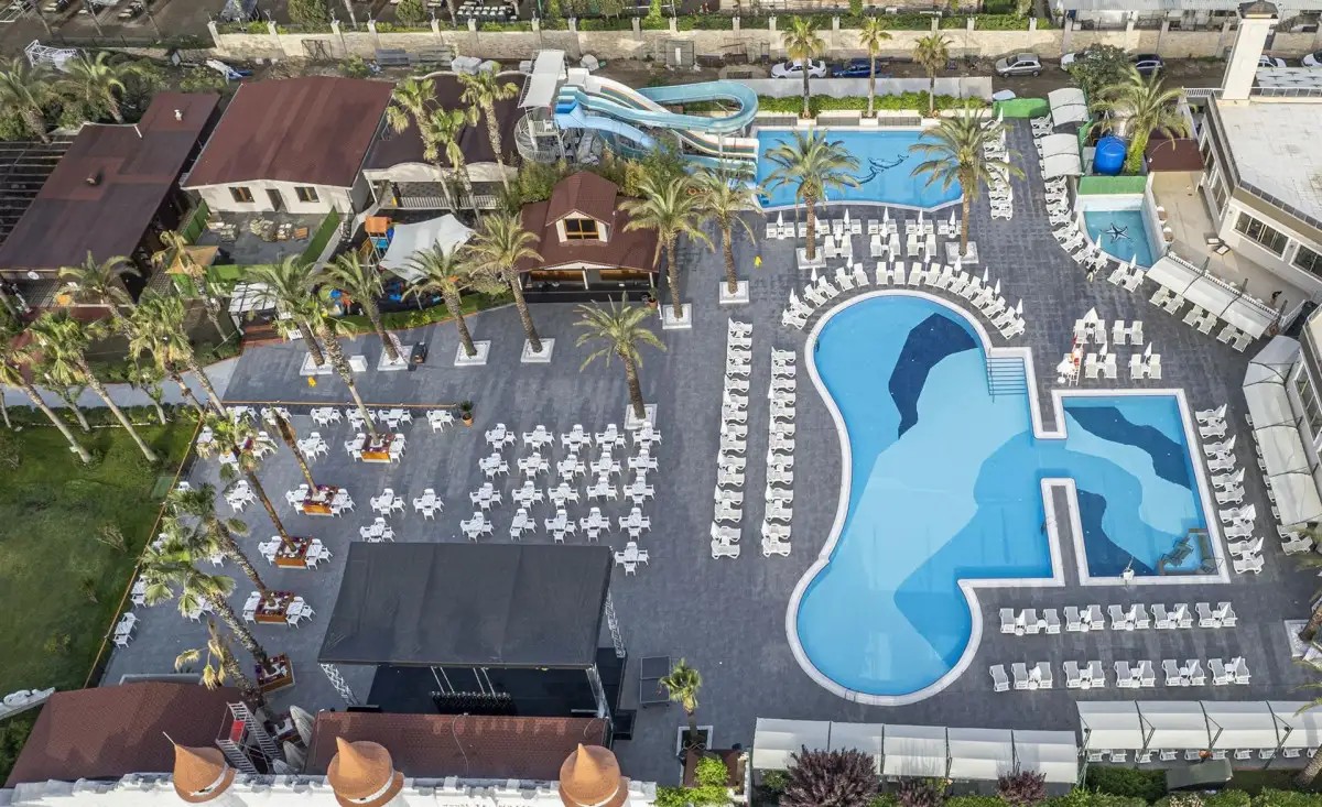 AYDINBEY FAMOUS RESORT