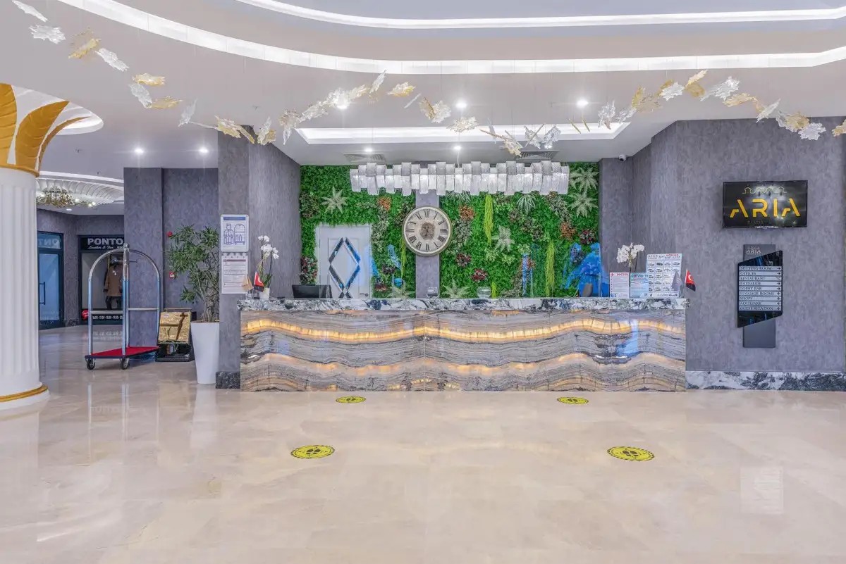 ARIA RESORT & SPA (EX. MIRADOR HOTEL)