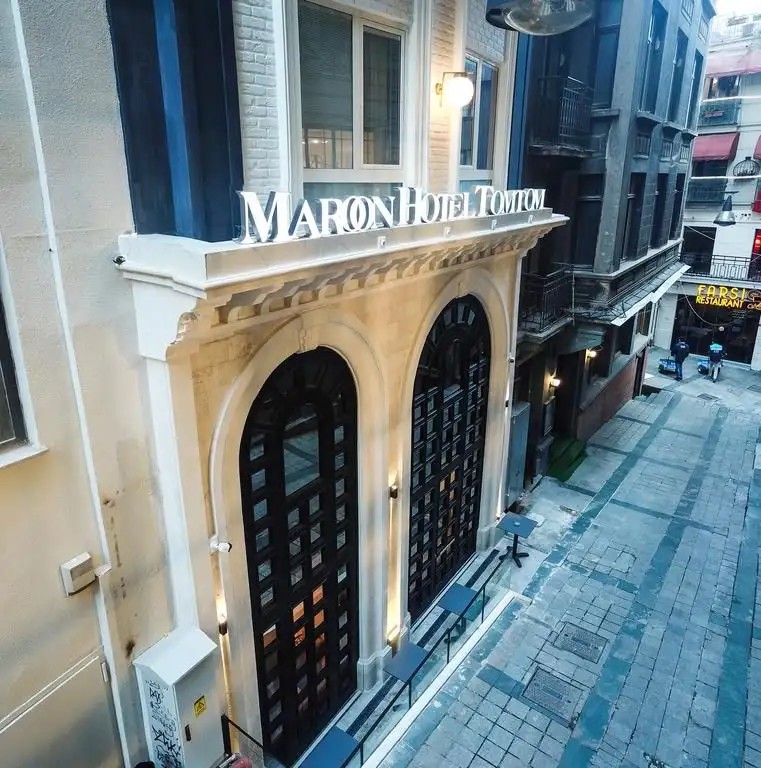 MAROON TOMTOM HOTEL