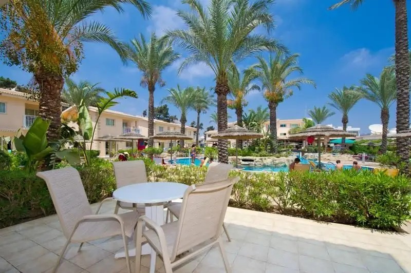 TASIA MARIS GARDENS