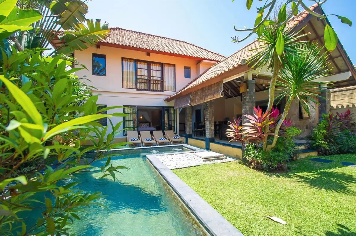 DAMPATI VILLAS