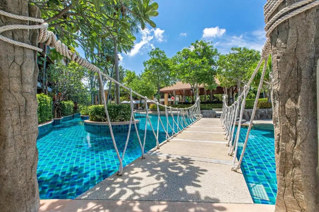 RAWAI PALM BEACH RESORT