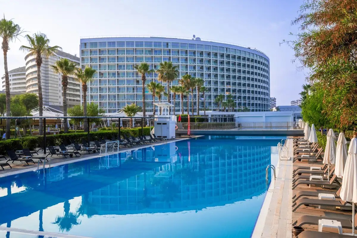 CRYSTAL CENTRO PEARL COLLECTION