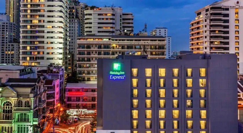 HOLIDAY INN EXPRESS BANGKOK SUKHUMVIT 11