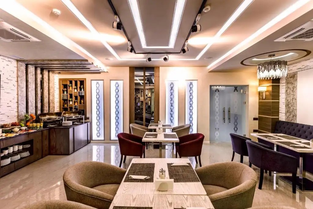 PARALEL HOTEL