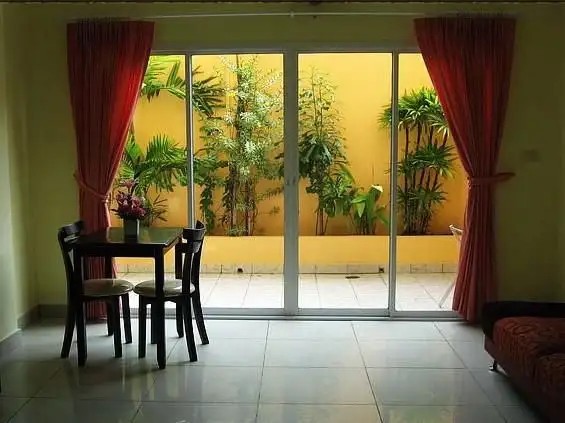 JOMTIEN HOSTEL