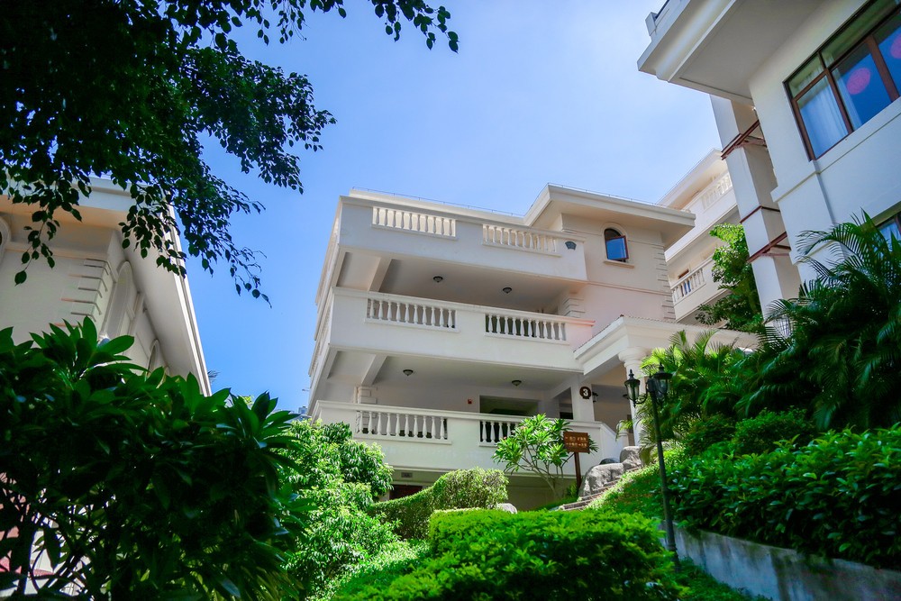 SANYA YUHUAYUAN SEAVIEW HOTEL