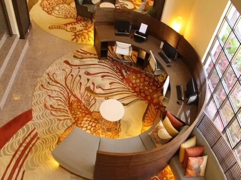HOLIDAY INN RESORT