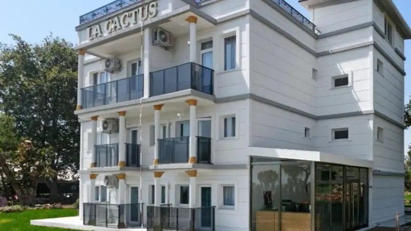 LA CACTUS BUTIK HOTEL