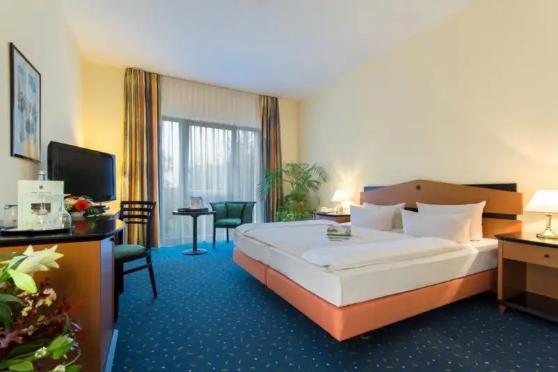 QUALITY HOTEL PLAZA DRESDEN