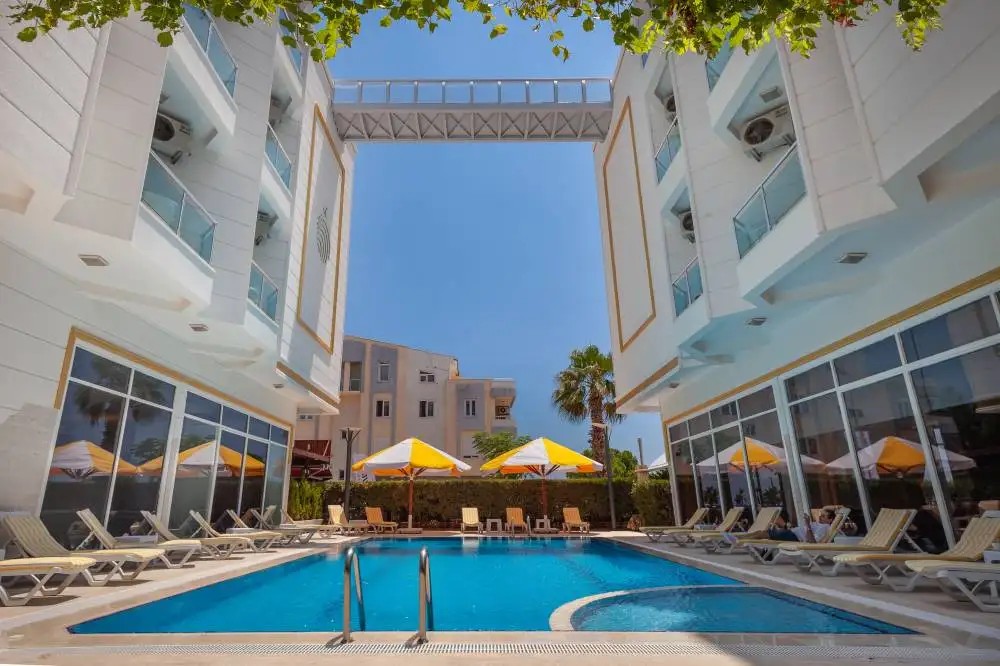 GOLDEN ORANGE HOTEL