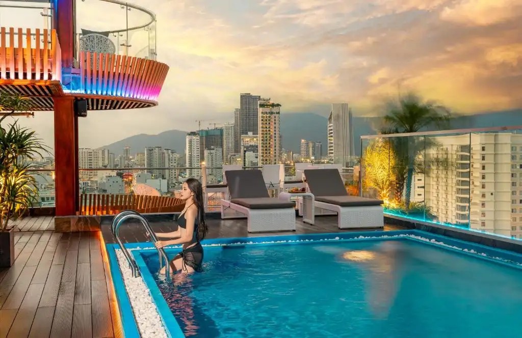 MERCY EMERALD HOTEL DANANG