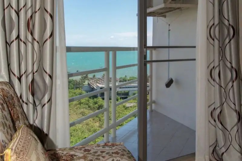 JOMTIEN BEACH CONDOMINIUM