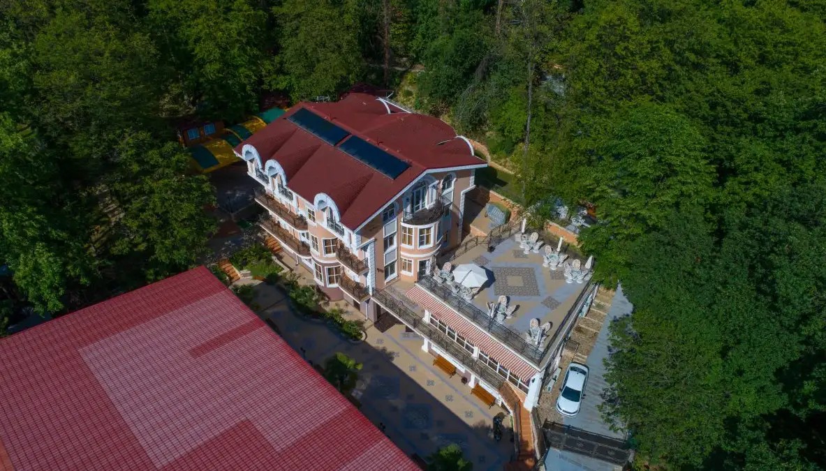 ВИЛЛА ПОЛИАННА