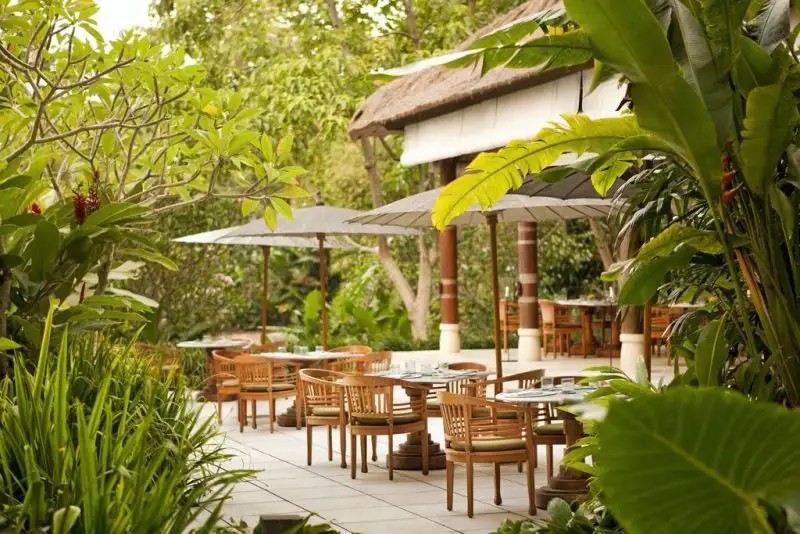 COMO UMA UBUD