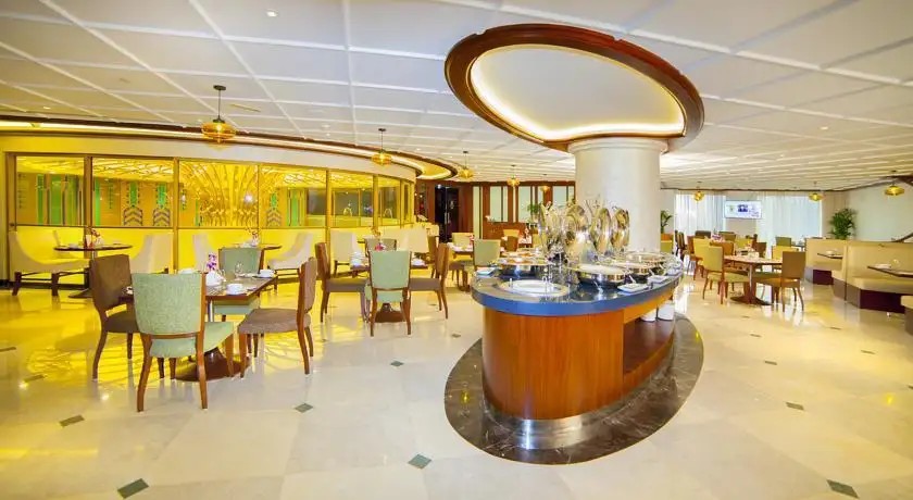 RAVIZ CENTER POINT HOTEL