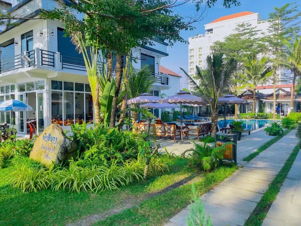 SEA BREEZE RESORT