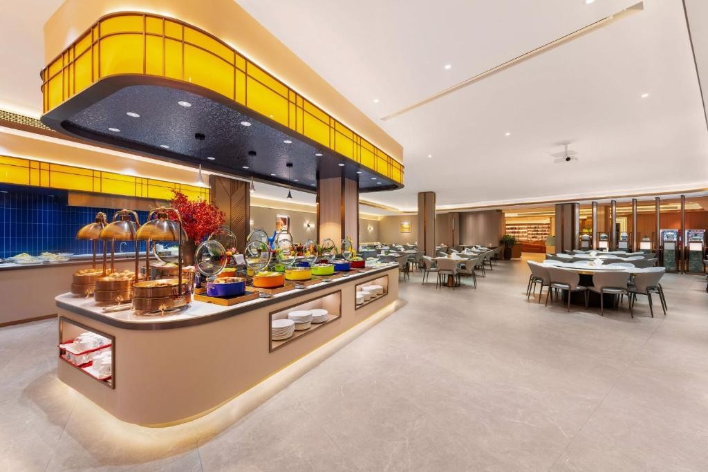 HOLIDAY INN EXPRESS PUTUO