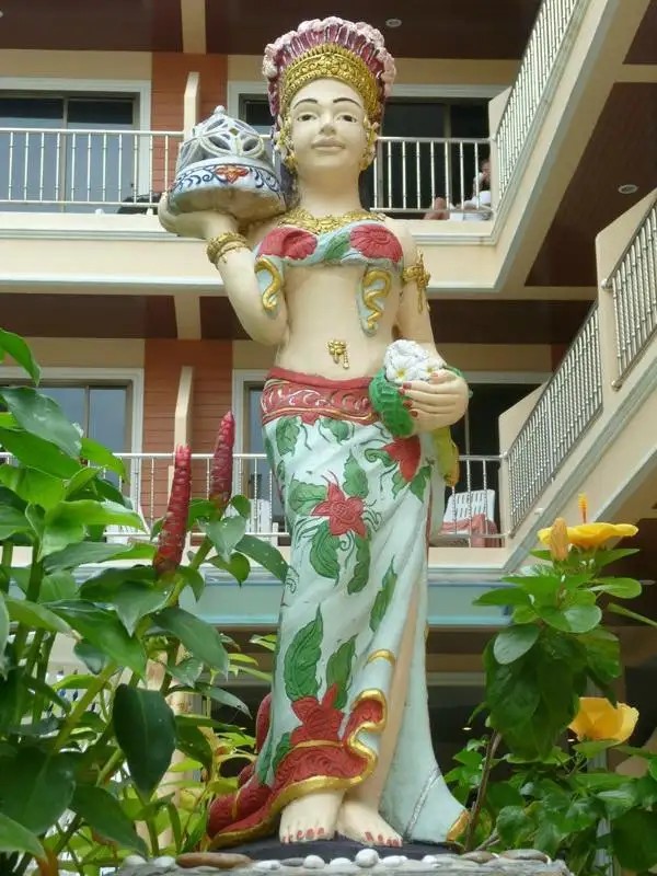 SEVEN SEAS HOTEL