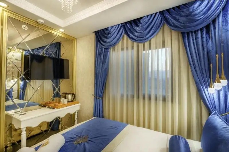 LESLION LUXURY HOTEL