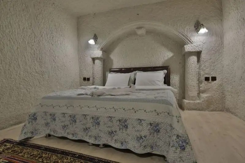 VIEW CAVE HOTEL