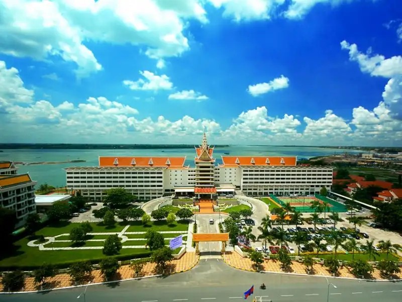 CAMBODIANA HOTEL