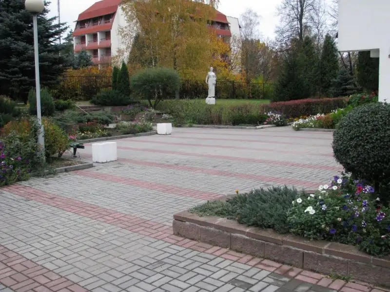 ЛАЗУРНЫЙ