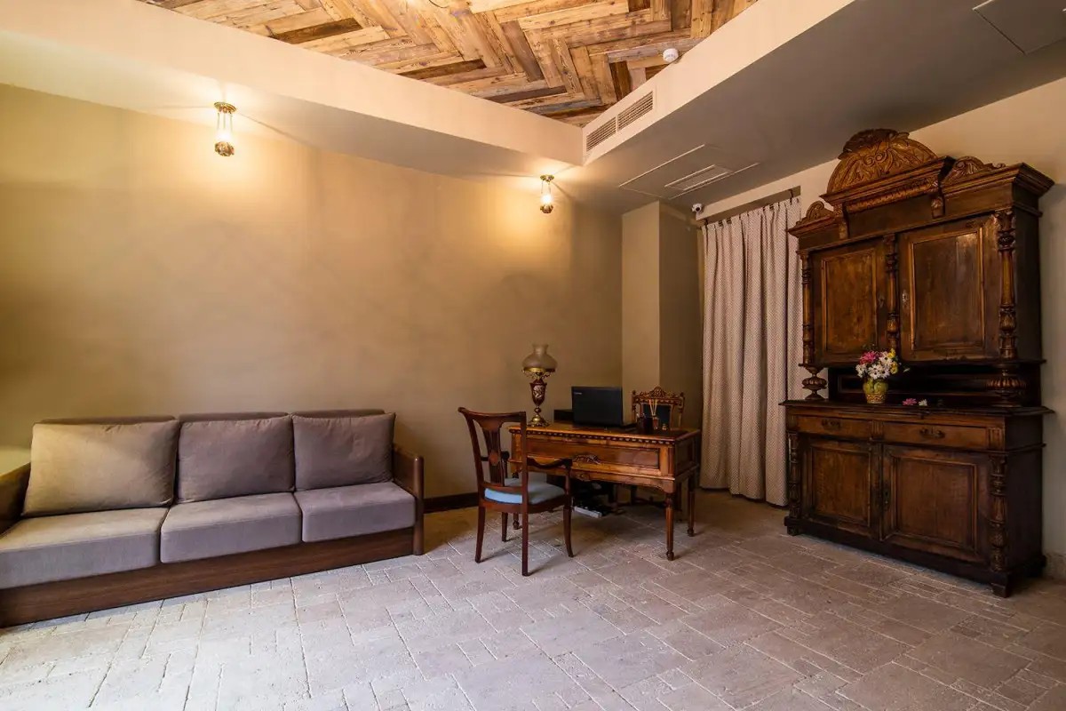 APRICOT HOTEL YEREVAN
