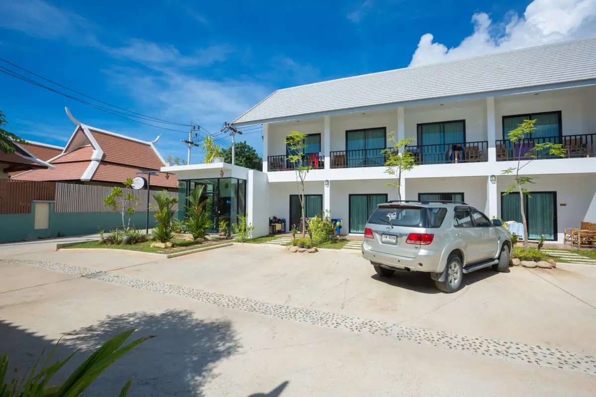 I-SAMUI LAMAI BEACH