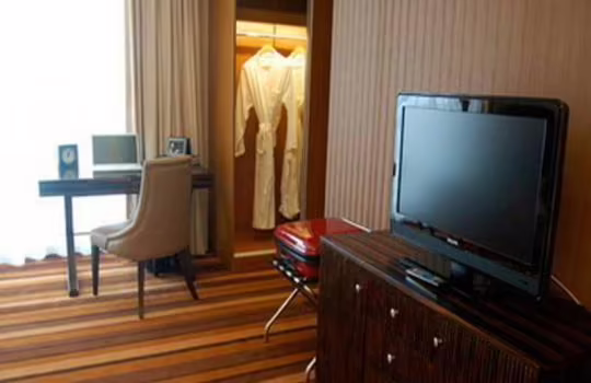 FAIRMONT RESIDENCE