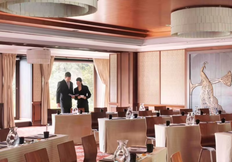 FOUR SEASONS HOTEL GRESHAM PALACE