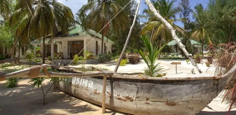 KISIWA ON THE BEACH