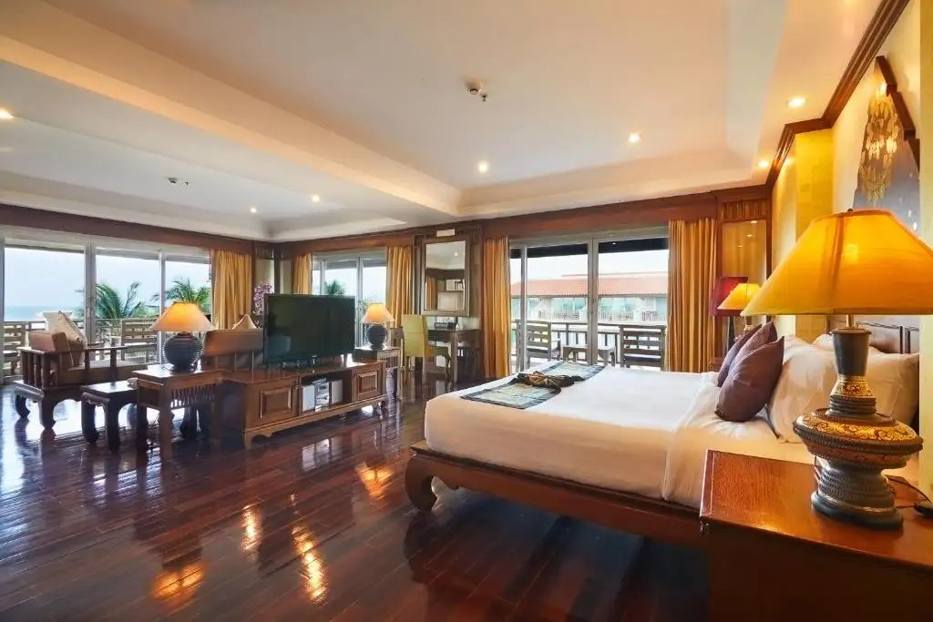 AVALON BEACH RESORT