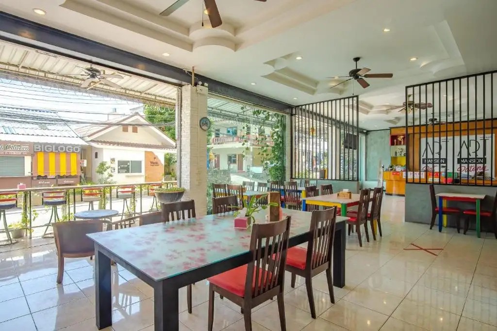 ART MANSION (EX. MAYA PATONG RESIDENCE)
